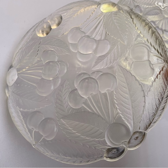 Mikasa BOUNTIFUL Clear Cherry Dessert Salad Plates x2 - Picture 2 of 2